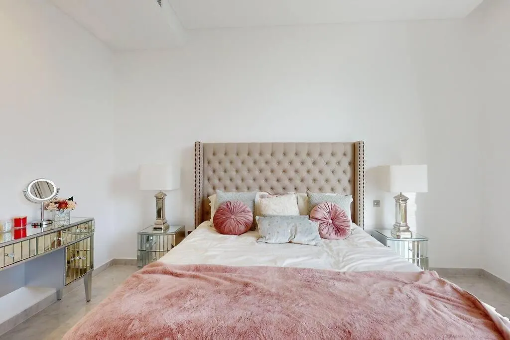Luxurious 5 Bed Villa - Al Barari Dubai United Arab Emirates