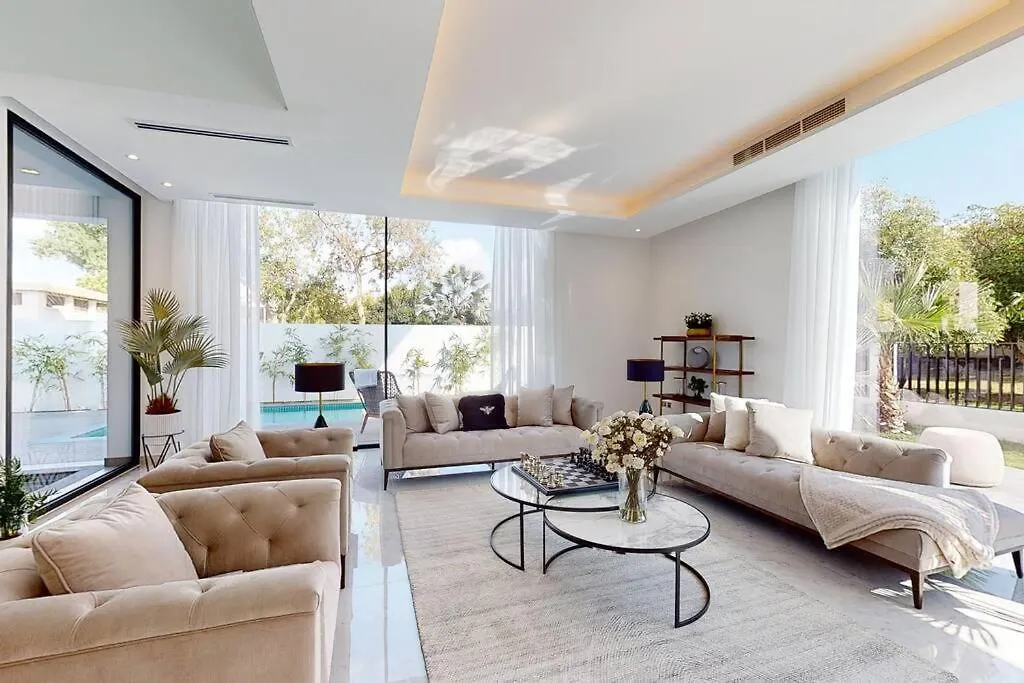 Luxurious 5 Bed Villa - Al Barari Dubai