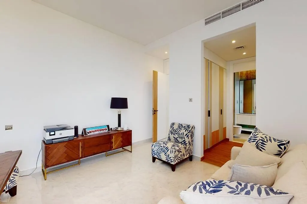 Luxurious 5 Bed Villa - Al Barari Dubai