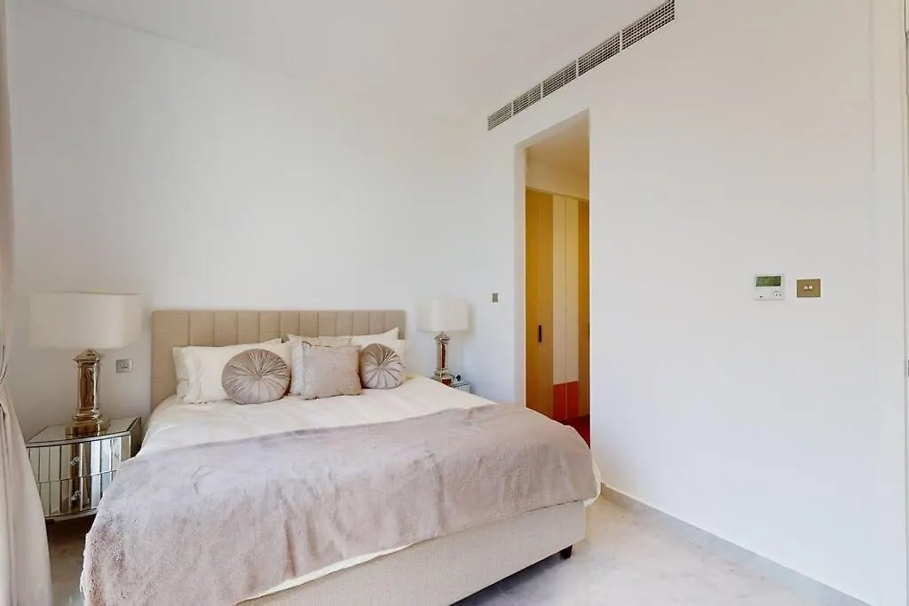 Luxurious 5 Bed Villa - Al Barari Dubai United Arab Emirates