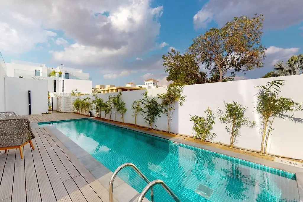 Luxurious 5 Bed Villa - Al Barari Dubai