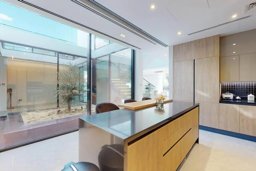 Luxurious 5 Bed Villa - Al Barari Dubai United Arab Emirates