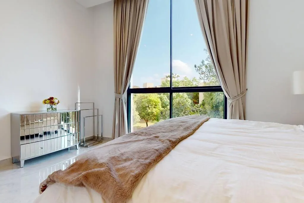 Luxurious 5 Bed Villa - Al Barari Ντουμπάι