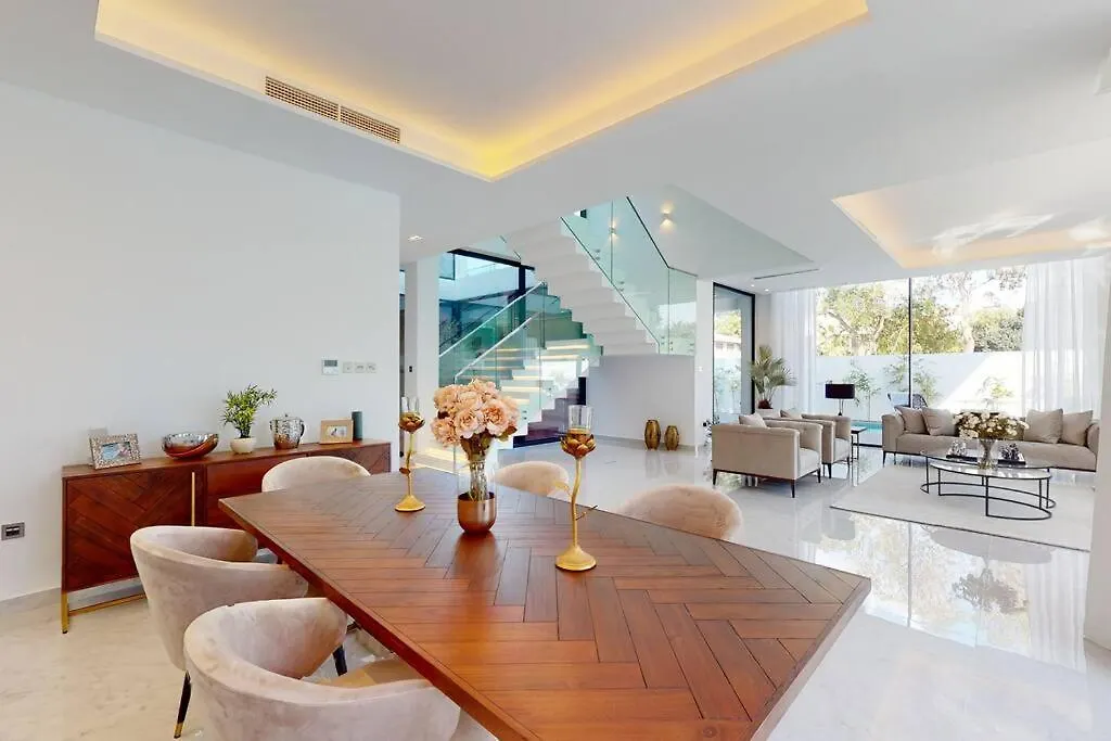Luxurious 5 Bed Villa - Al Barari Ντουμπάι 0*,
