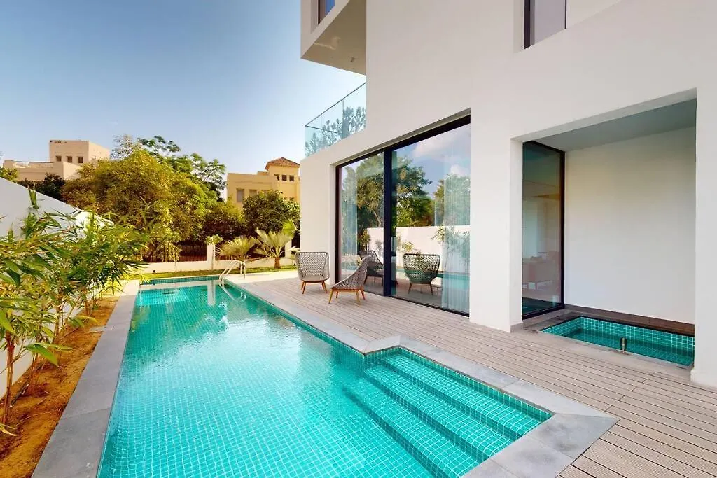 Luxurious 5 Bed Villa - Al Barari Ντουμπάι 0*,  Ηνωμένα Αραβικά Εμιράτα